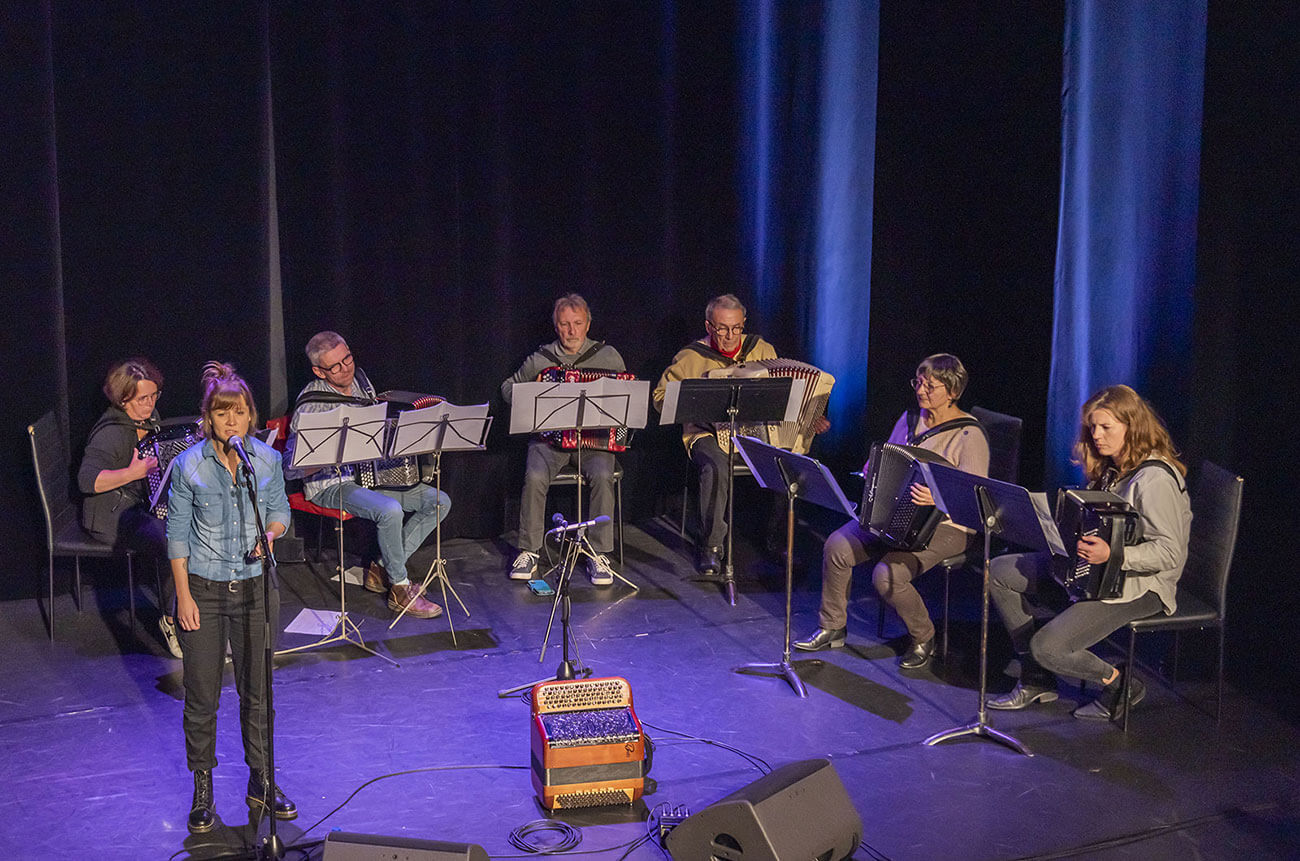 L’atelier d’accordéon et leur professeur Hervé Berlan